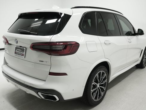 Used 2020 BMW X5 xDrive40i w/ M Sport Package AWD/4WD image 4