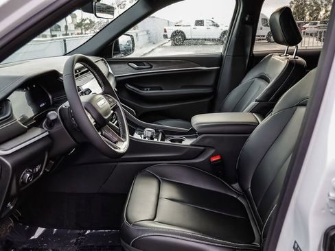 New 2026 Jeep Grand Cherokee Limited AWD/4WD image 22