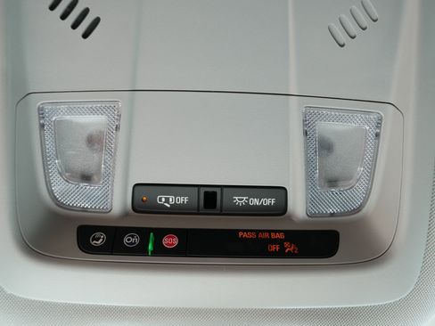 Used 2024 Chevrolet Equinox LT w/ LPO, Floor Liner Package image 33