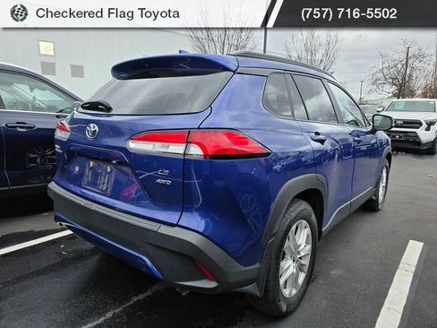 Used 2023 Toyota Corolla Cross LE image 6