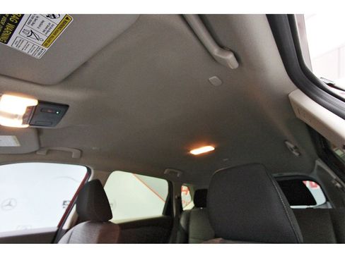 Used 2023 Nissan Rogue SV image 28