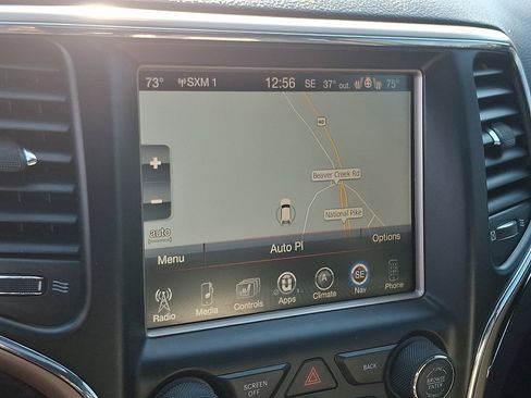 Used 2014 Jeep Grand Cherokee Limited image 18