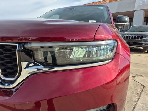 New 2024 Jeep Grand Cherokee Limited 4xe w/ Luxury Tech Group II image 10