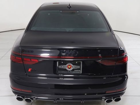 Used 2025 Audi S8 image 93