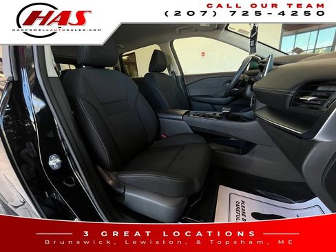 Used 2023 Nissan Rogue S AWD/4WD image 11