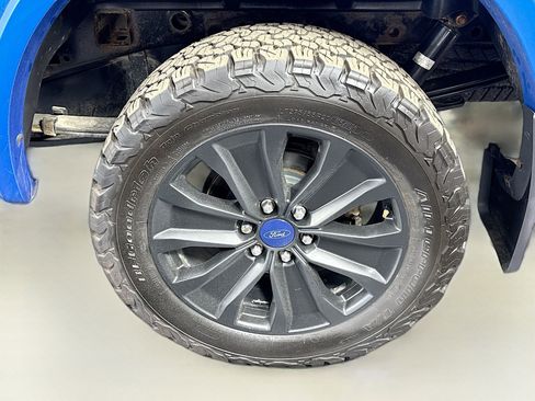 Used 2019 Ford F150 Lariat w/ Equipment Group 502A Luxury image 37