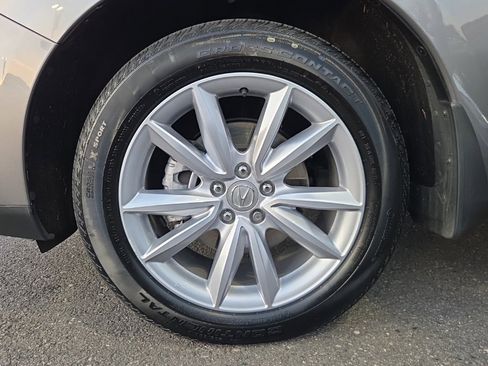 Used 2024 Acura RDX SH-AWD image 28