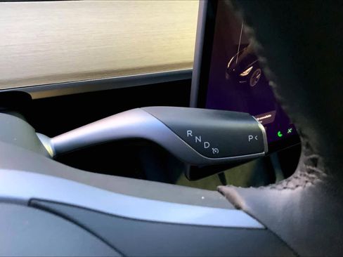 Used 2021 Tesla Model 3 Standard Range Plus RWD image 15