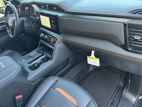 Used 2024 GMC Sierra 2500 AT4 w/ AT4 Premium Plus Package image 22