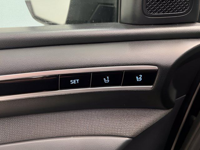 Used 2023 Hyundai Tucson Limited FWD image 12