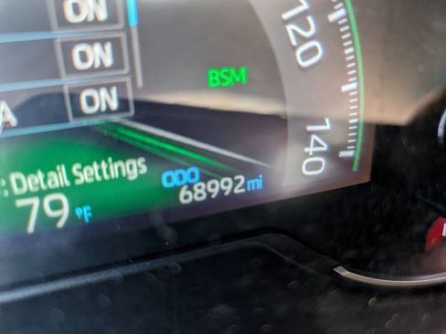 Used 2023 Toyota RAV4 XLE Premium FWD image 19