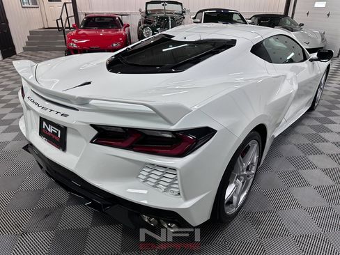 Used 2022 Chevrolet Corvette Stingray Preferred Cpe w/ Z51 Performance Package image 8