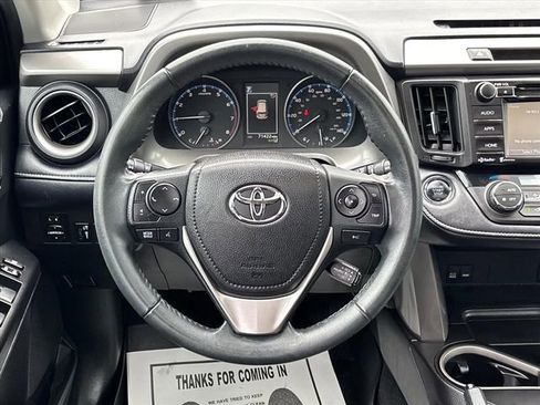 Used 2017 Toyota RAV4 XLE FWD image 21
