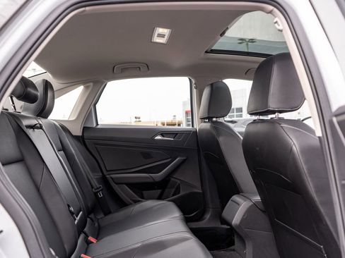 Used 2019 Volkswagen Jetta SE image 13