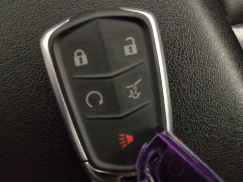 Used 2022 Cadillac XT6 Premium Luxury image 47