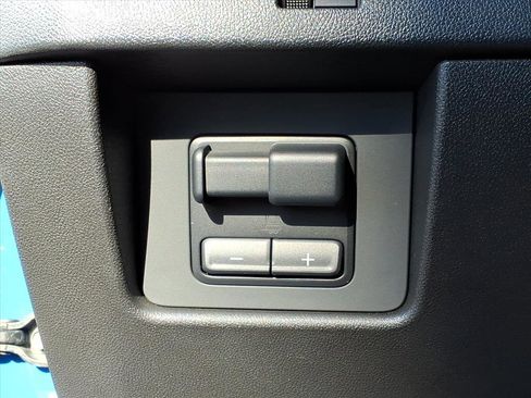 Used 2025 Chevrolet Colorado ZR2 w/ Technology Package image 23