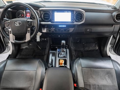 Used 2022 Toyota Tacoma SR5 w/ Trail Edition AWD/4WD image 27