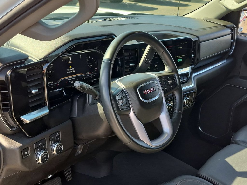 Used 2025 GMC Sierra 1500 SLT AWD/4WD image 10