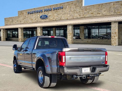 Used 2021 Ford F350 Platinum image 5