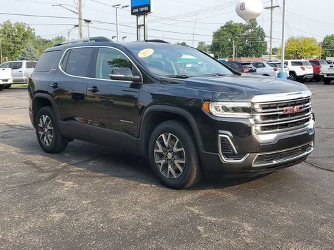 Used 2023 GMC Acadia SLE w/ Driver Convenience Package image 2