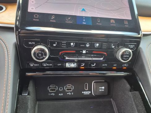 Certified 2022 Jeep Grand Cherokee Summit image 18