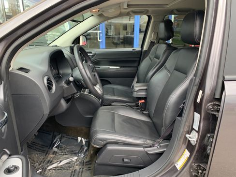 Used 2016 Jeep Compass High Altitude AWD/4WD image 11