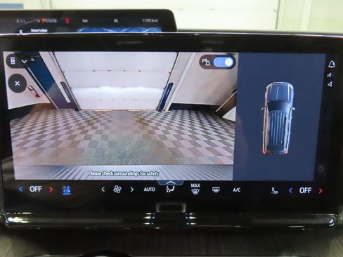 Used 2025 Ford Expedition Max Platinum w/ Platinum Ultimate Package image 26