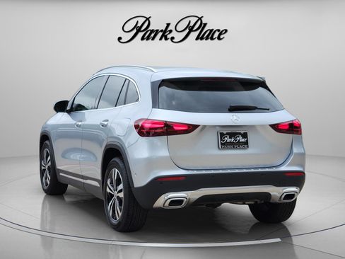 Used 2025 Mercedes-Benz GLA 250 image 3