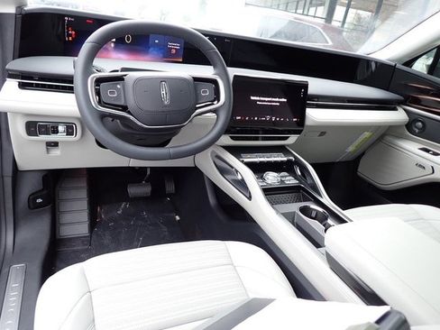 New 2026 Lincoln Nautilus Reserve w/ Jet Appearance Package image 17