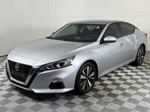 Used 2022 Nissan Altima 2.5 SV image 4