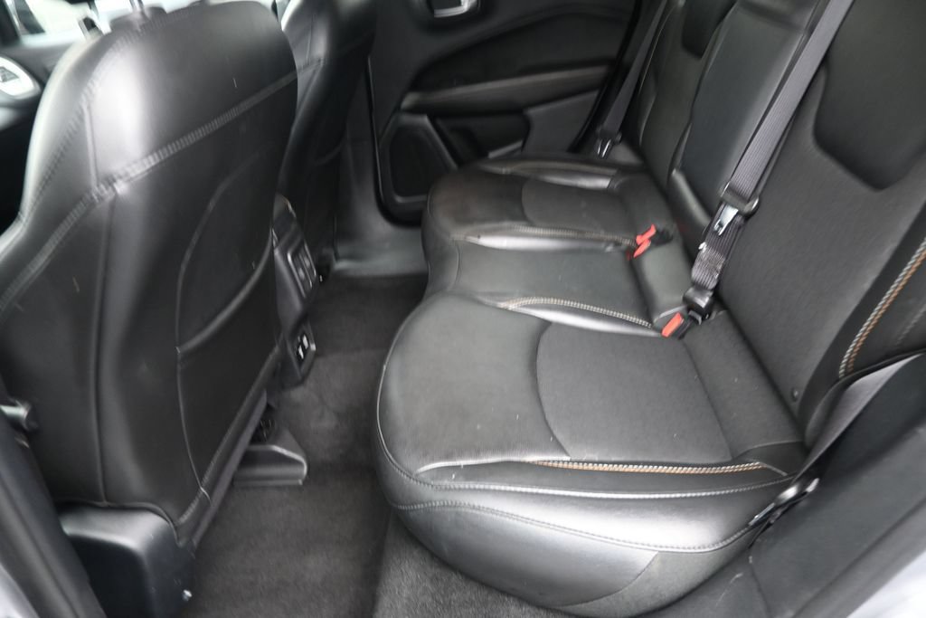 Used 2019 Jeep Compass Latitude AWD/4WD image 14
