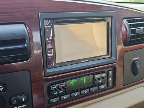 Used 2006 Ford F250 4x4 Crew Cab Super Duty image 28