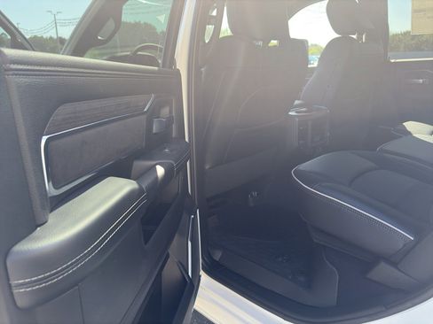 New 2026 RAM 3500 Laramie AWD/4WD image 21