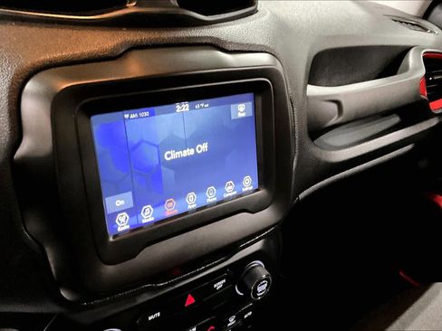 Used 2020 Jeep Renegade Trailhawk image 26