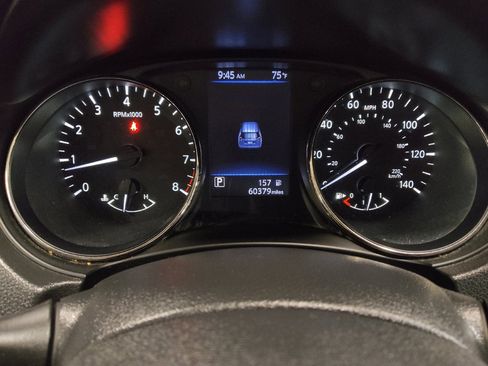 Used 2020 Nissan Rogue S FWD image 23