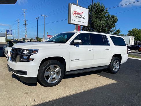 Used 2019 Chevrolet Suburban LT AWD/4WD image 2
