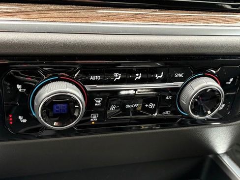 Used 2023 Chevrolet Silverado 1500 LT image 17