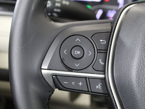 Used 2021 Toyota Camry XLE w/ Navigation Upgrade Package image 13