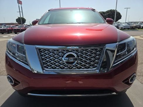 Used 2014 Nissan Pathfinder Platinum AWD/4WD image 2
