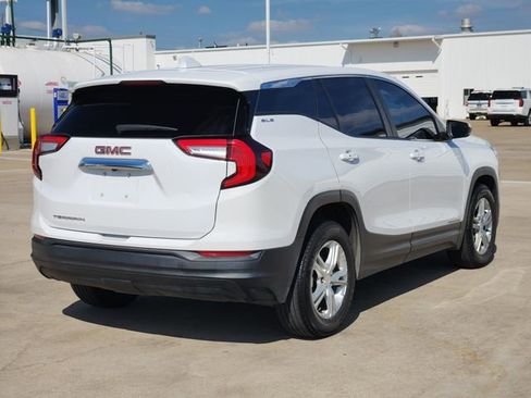 Certified 2023 GMC Terrain SLE FWD image 7