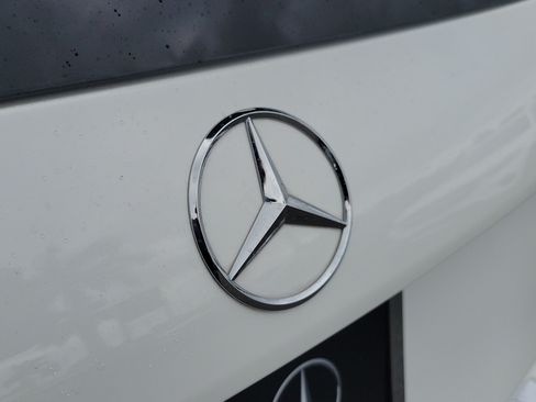 Certified 2023 Mercedes-Benz GLB 250 image 33