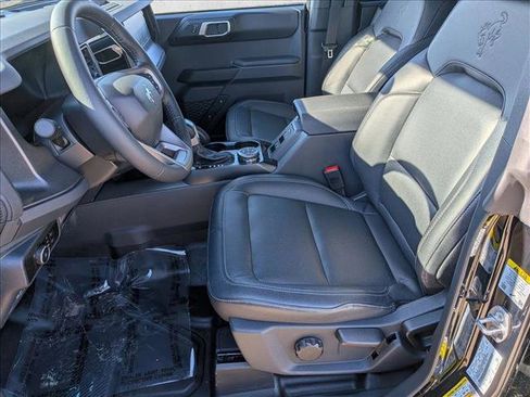 New 2026 Ford Bronco Badlands image 4