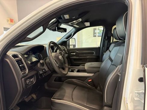 Used 2025 RAM 3500 Laramie w/ Max Tow Package AWD/4WD image 15