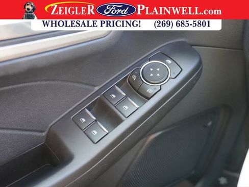 Used 2021 Ford Escape SE image 28