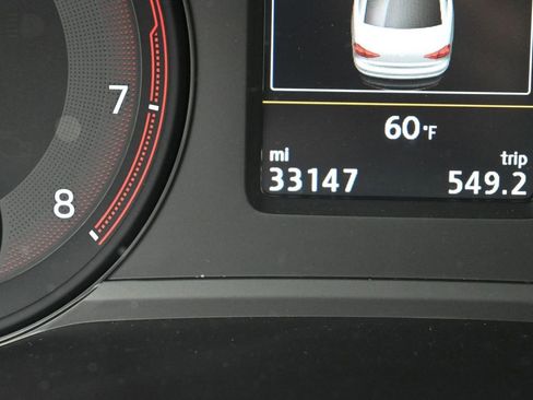 Used 2022 Volkswagen Passat 2.0T image 18