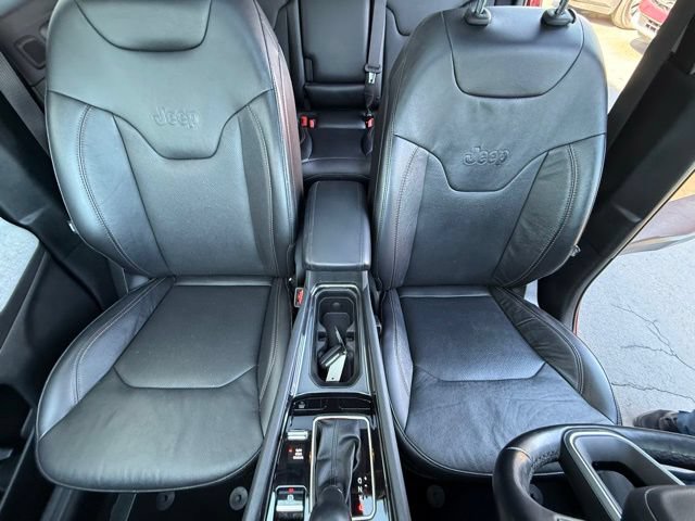 Used 2022 Jeep Compass Latitude w/ Sun and Sound Group AWD/4WD image 19