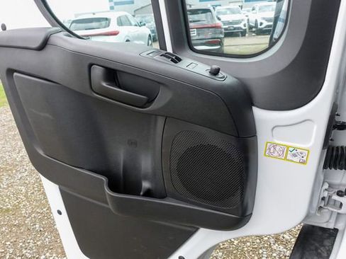 New 2025 RAM ProMaster 2500 w/ Quick Order Package 22G SLT image 14