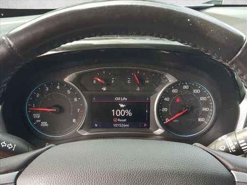 Used 2021 Chevrolet Traverse LT FWD image 11