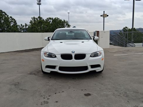Used 2010 BMW M3 Convertible image 6