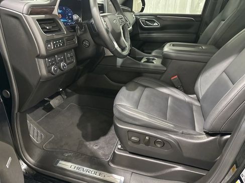 Certified 2024 Chevrolet Tahoe Z71 w/ Luxury Package image 9